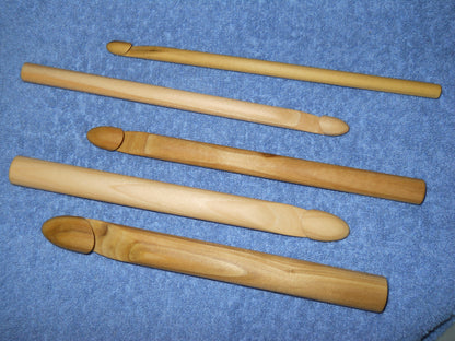 Choose 4 Handmade (Poplar & Maple) Rag Rug Crochet Hooks